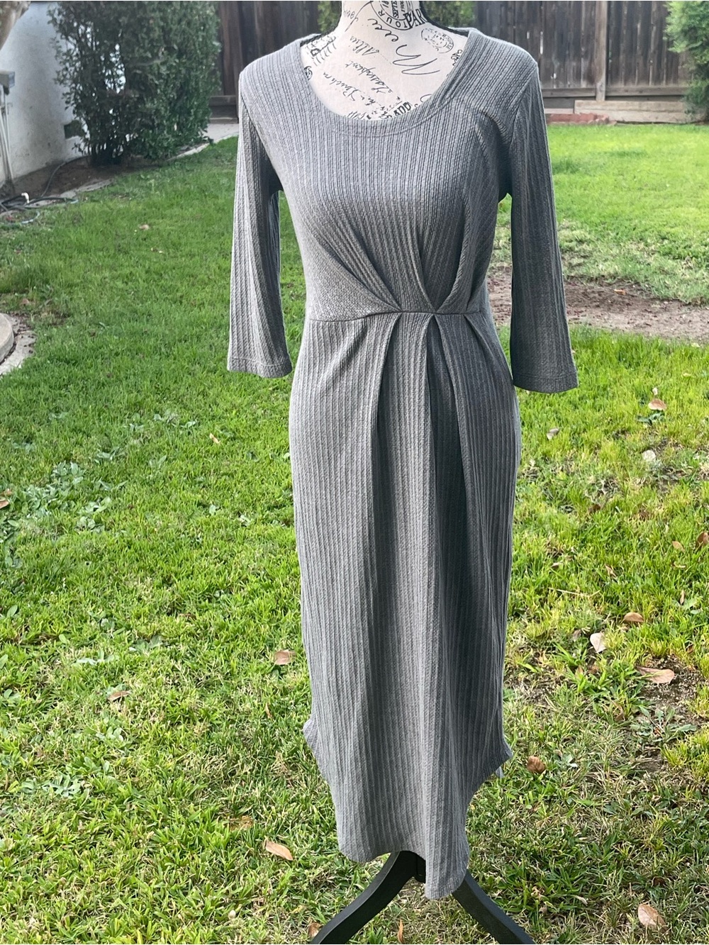 âš Anthropologie Saturday/Sunday Ribbed Twist-Front Midi Dress âš